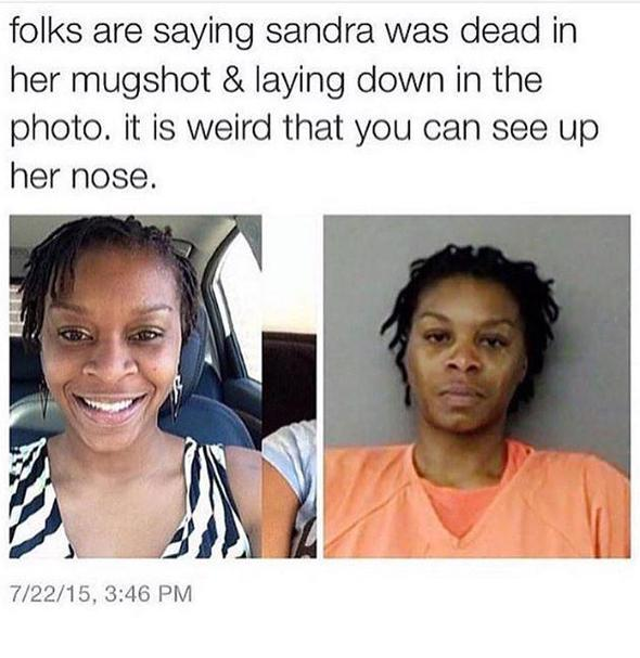 På internet spekuleras det i om hon lever på polisens bild. 